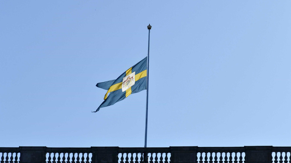 Sociais-democratas da Suécia decidem domingo sobre eventual adesão à NATO