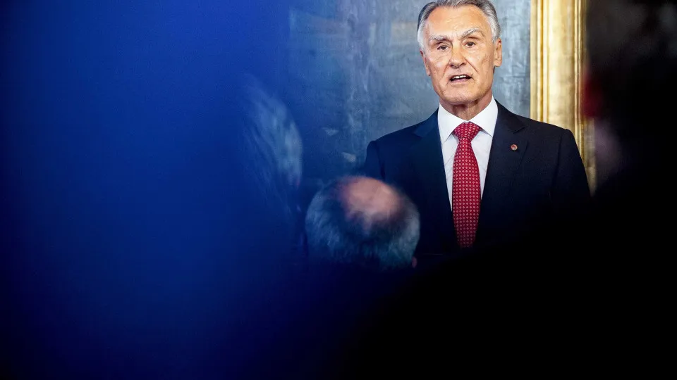 Cavaco defende mais intervenção das câmaras na Educação
