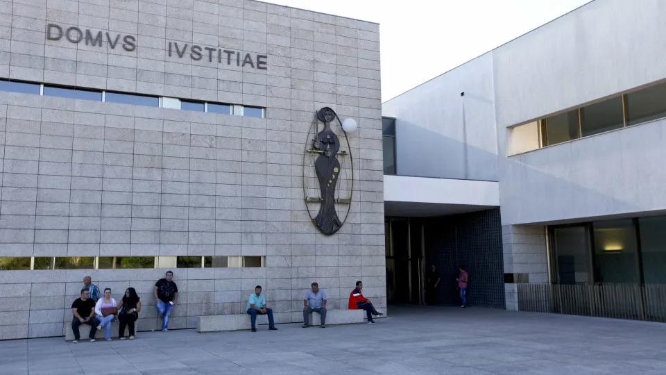 Prisão preventiva para homem apanhado a receber 29 quilos de droga