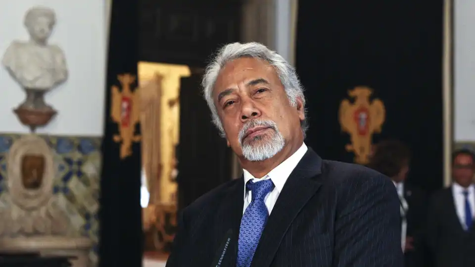 Xanana Gusmão entrega certificado de cidadania timorense a Guterres