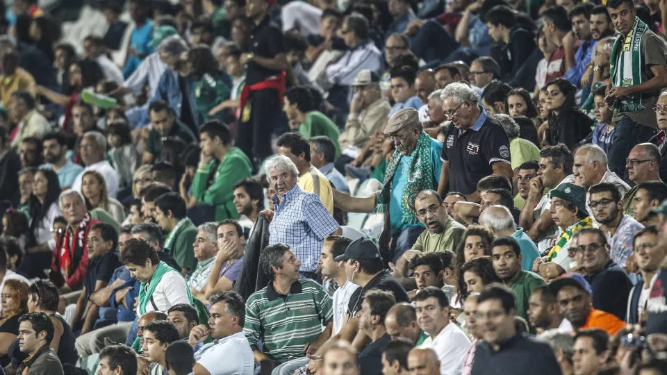 Cinco candidatos discutem sexta-feira eleições inéditas no Vitória FC