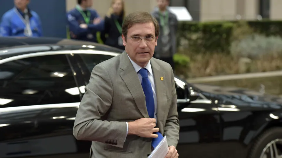 "Continuaremos a ser solidários com a Grécia”