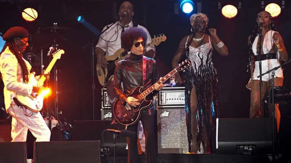 Prince e a música sobre traição da 'ex' com o carteiro