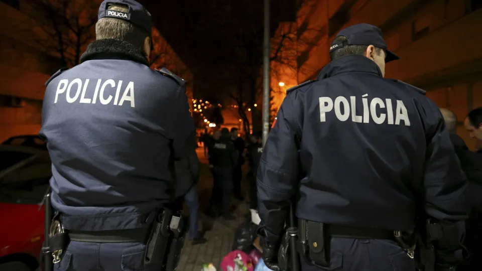 Agente da PSP avisou que não queria fardas no funeral
