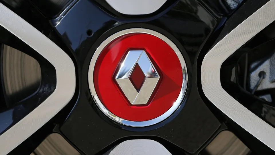 Acordados aumentos salariais e integração de precários na Renault