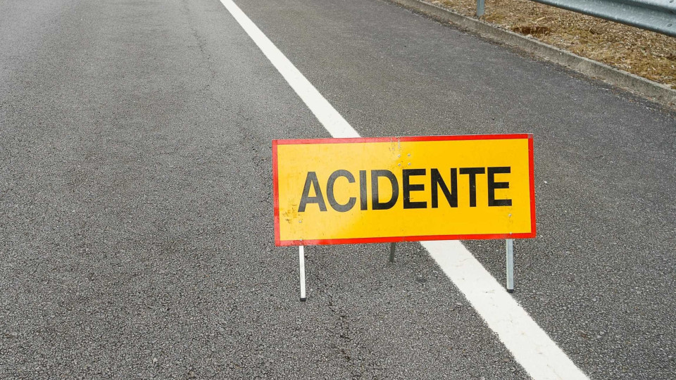 Dois mortos e dois feridos graves em colisão rodoviária em Coimbra