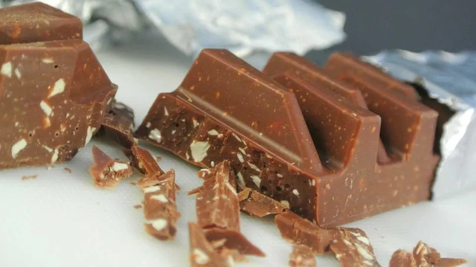 Alemães avaliam capacidade de chocolate reduzir sintomas de Parkinson