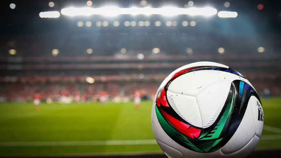 Benfica multado em mais de 2.000 euros após jogo com o Belenenses