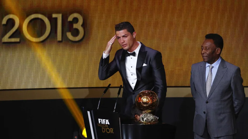 "Surpreende-me que duvidem que Ronaldo está entre os melhores"