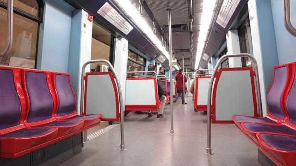 Metro de Entrecampos encerrado pela polícia