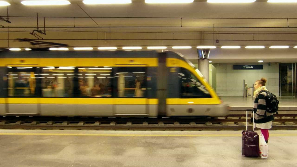 PCP questiona Governo sobre "incidente" no Metro do Porto