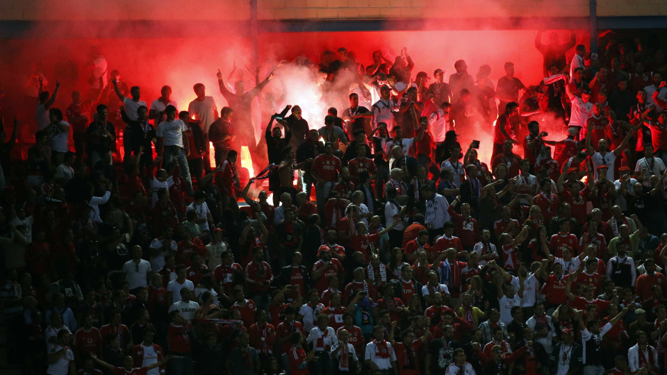 Baganha mantém críticas e questiona postura do Benfica sobre as claques