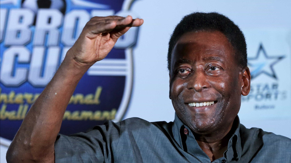 Pelé suspende quimioterapia e é transferido para os cuidados paliativos