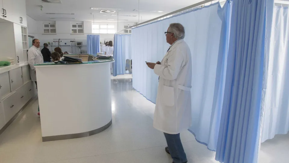 Utentes de Odivelas manifestam-se por mais médicos em Carnide