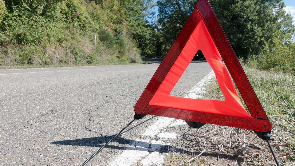 Um morto e um ferido em dois acidentes na EN109