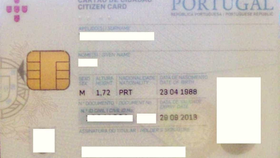 Fotocopiar cartão de cidadão já dá direito a multa