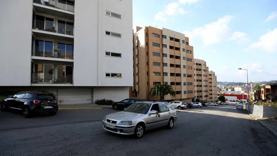 Residências secundárias rendem 11 mil euros por ano, revela estudo