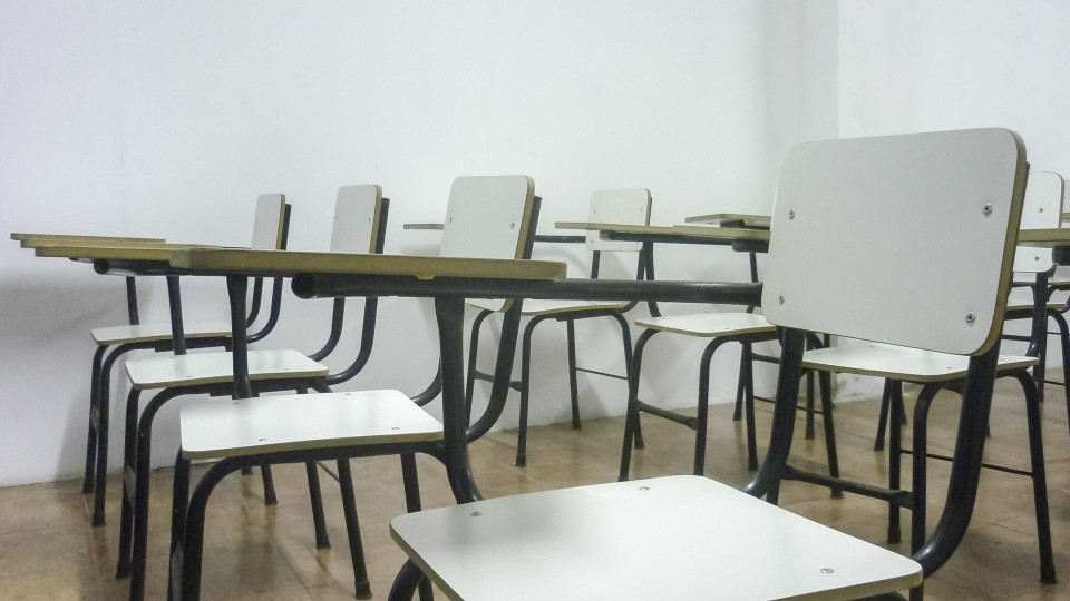 'PISA para as escolas dos Municípios' com mais de 100 estabelecimentos