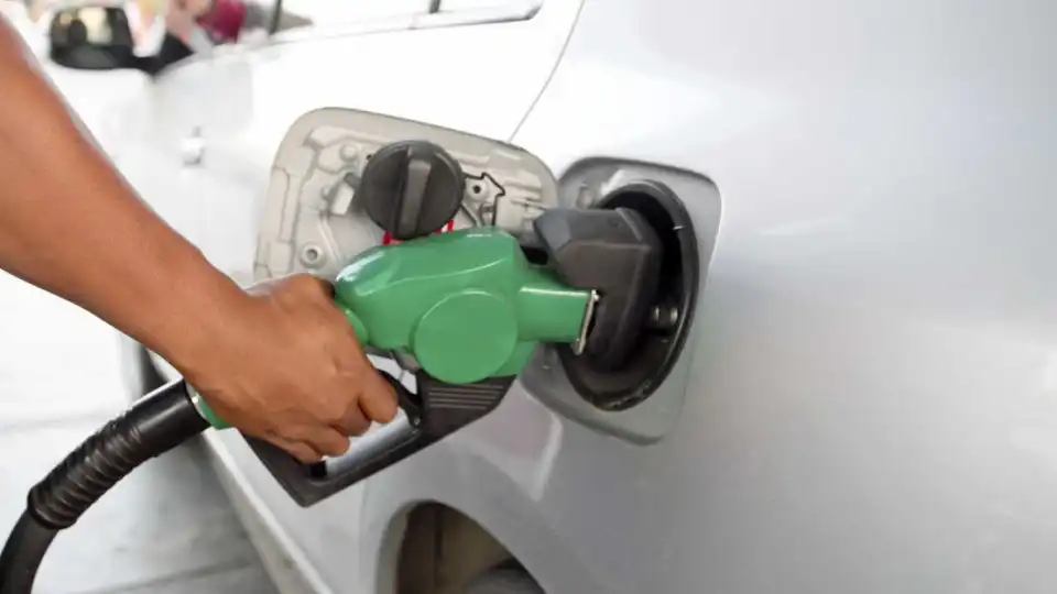 Preço médio semanal da ERSE desce 1,2% na gasolina e sobe 0,3% no gasóleo