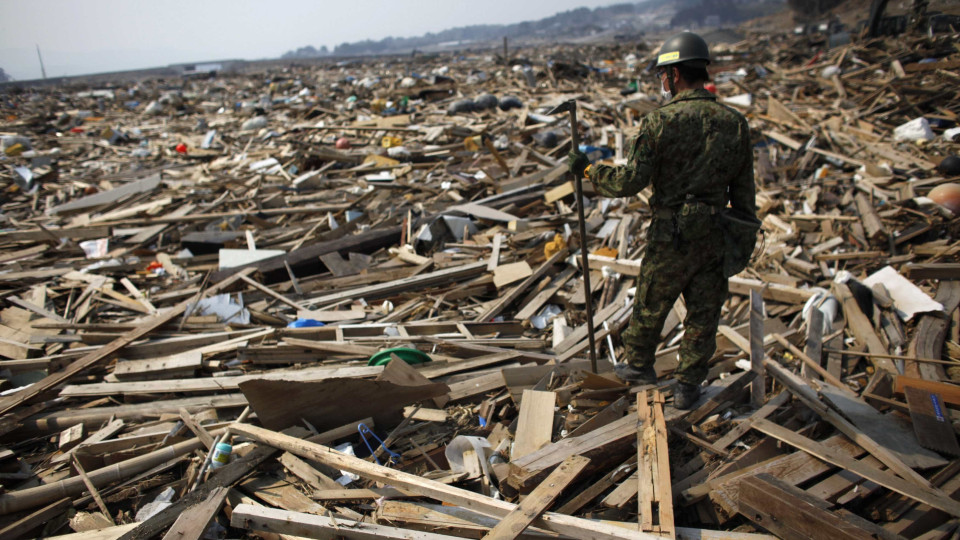 Praias japonesas devastadas pelo Tsunami de 2011 reabrem oito anos depois