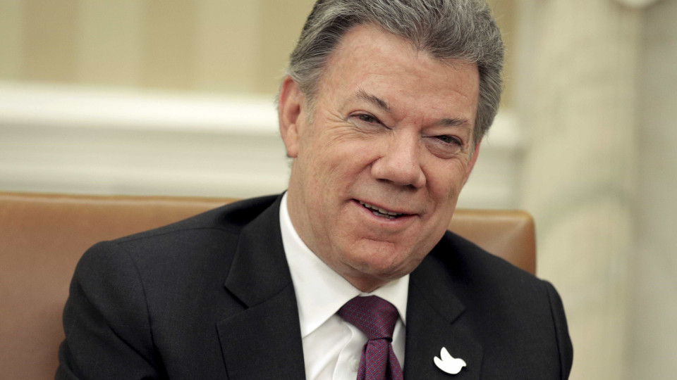 Presidente da Colômbia diz recusar assinar "mau acordo" com as FARC