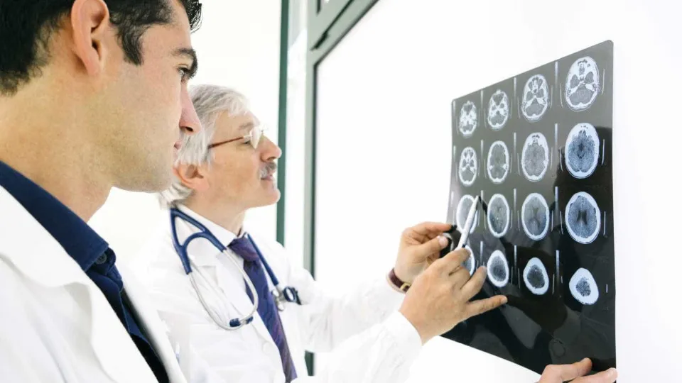 Como a obesidade 'pesa' na saúde cerebral