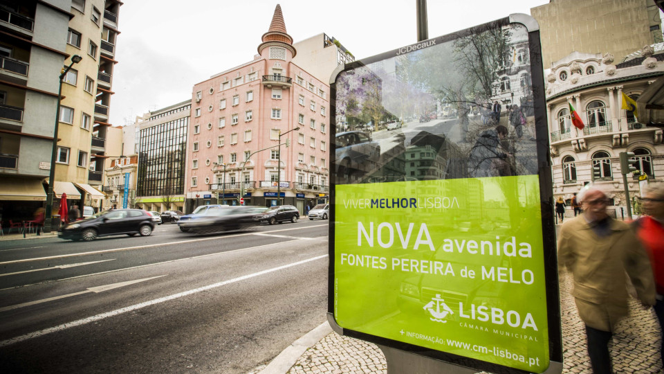 Trânsito automóvel na Av. Fontes Pereira de Melo restabelecido às 19h