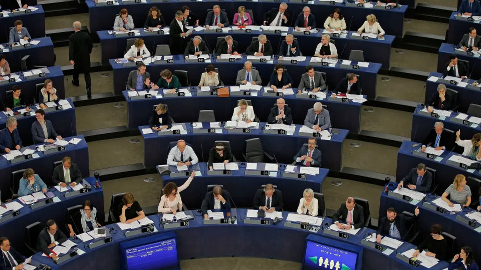 Chega e CDU rejeitam fim da unanimidade, PS, IL e Livre defendem mudanças