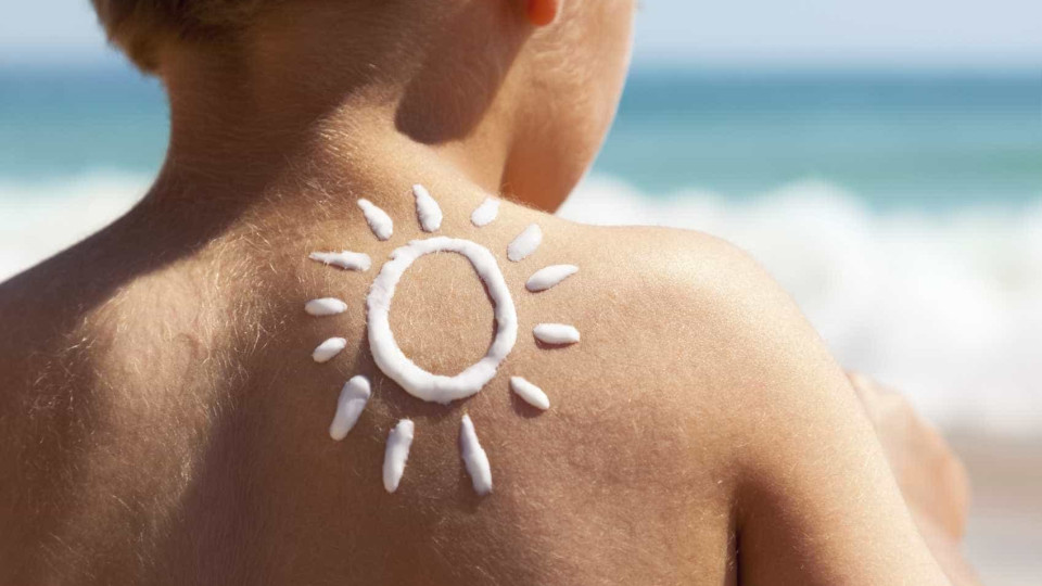 Se este sábado vai à praia, não se esqueça dos raios UV