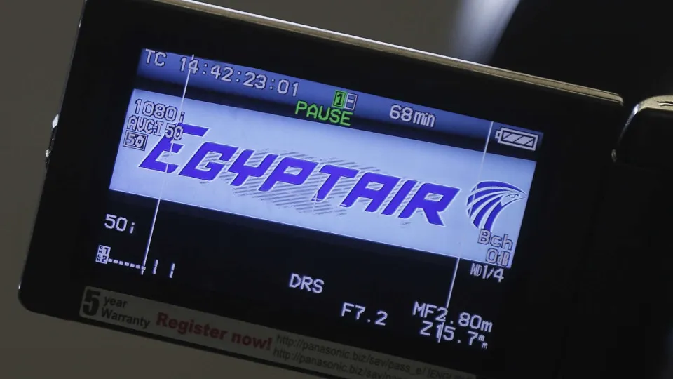 Israel encontra destroços do avião da Egyptair que caiu no Mediterrâneo