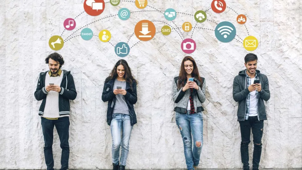 Como as redes sociais mexem com a nossa cabeça