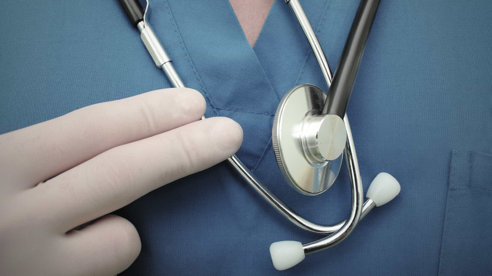 Inquérito revela insatisfação dos médicos internos com falta de apoios