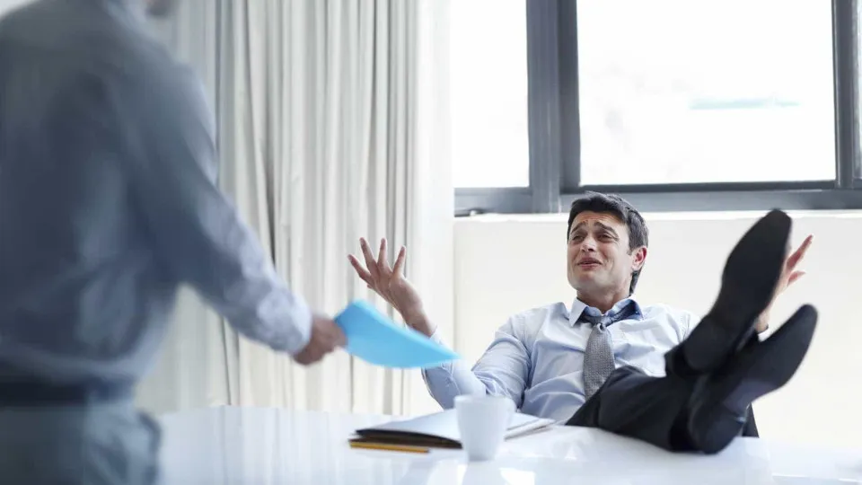 As coisas mais irritantes que colegas de trabalho fazem