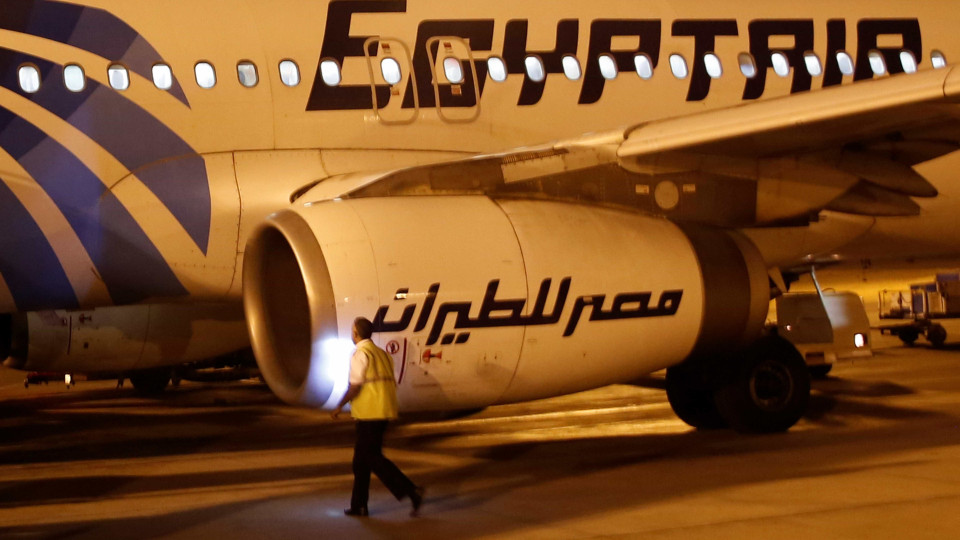 Caixa preta com registo dos parâmetros de voo do Airbus da EgyptAir reparada