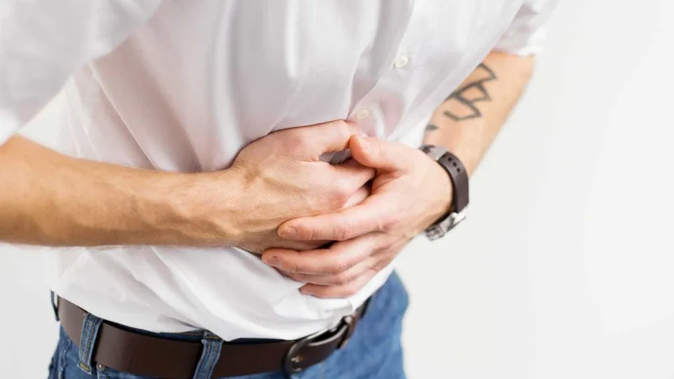 O que significam estas sete dores na zona abdominal