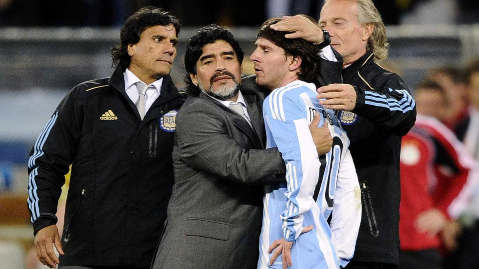 O conselho de Maradona que mudou a forma de jogar de Messi