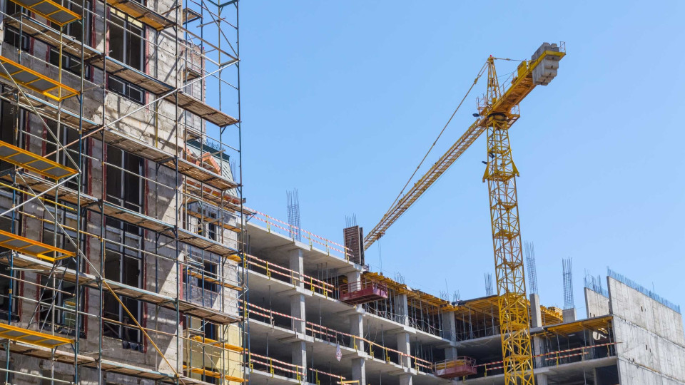 Custos de construção de habitação sobem 2% em junho