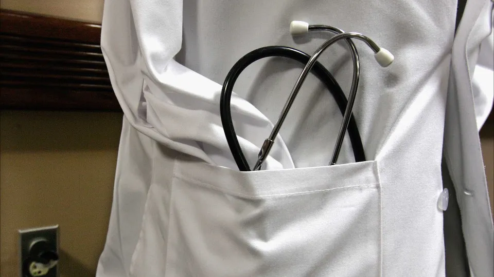 "Falta de médicos e enfermeiros" ensombra o 46º aniversário do SNS