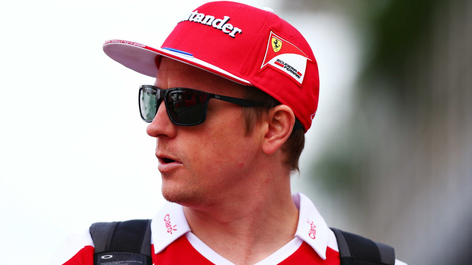 Piloto de Fórmula 1, Kimi Räikkönen, é agora um homem casado