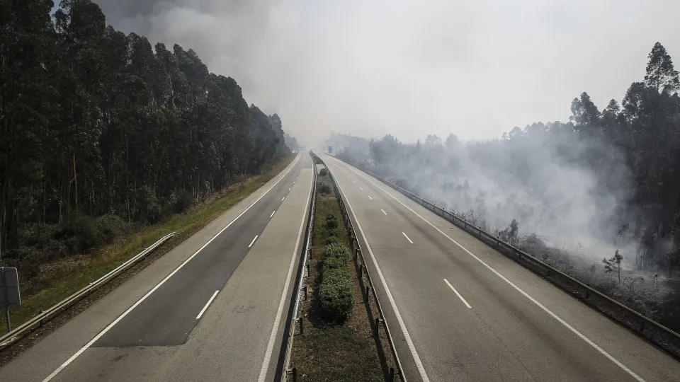 incendio, estrada, A1
