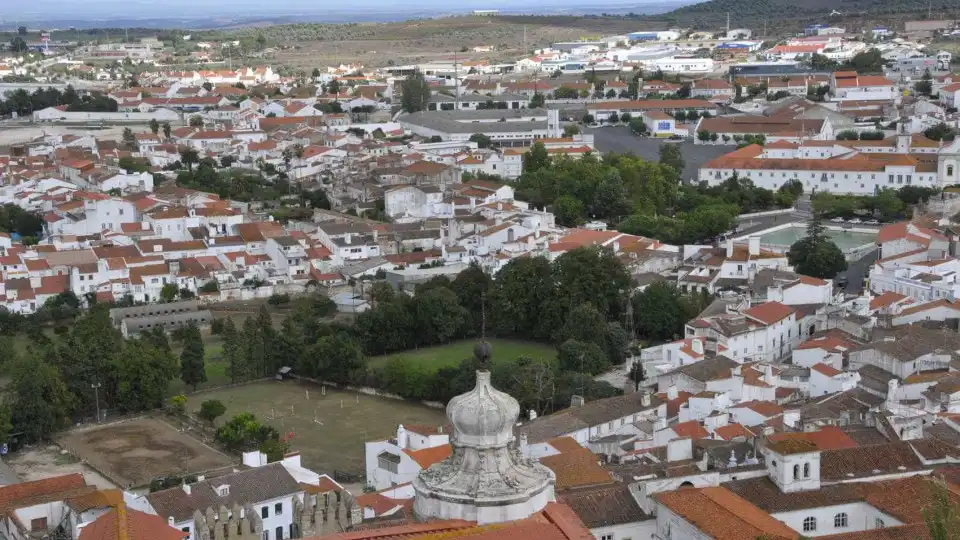 Ex-líder de Estremoz apresenta queixa contra presidente do município