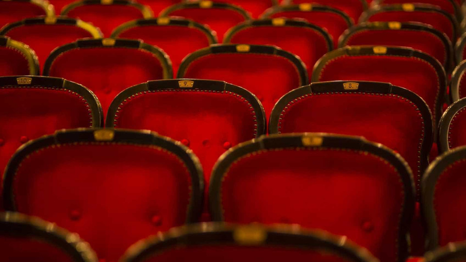 O Teatro do Bairro Alto mostra-se fora de portas antes da reabertura