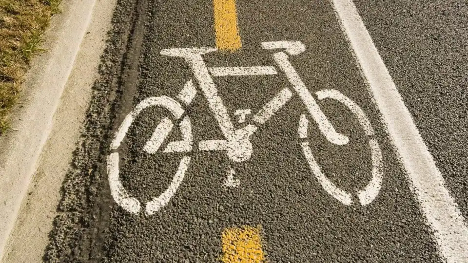 Ciclovia entre Parque Tejo e Terreiro do Paço em Lisboa inaugurada hoje