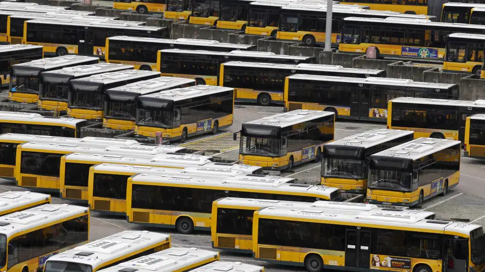 Greve parcial dos trabalhadores da Carris com "adesão elevada" 