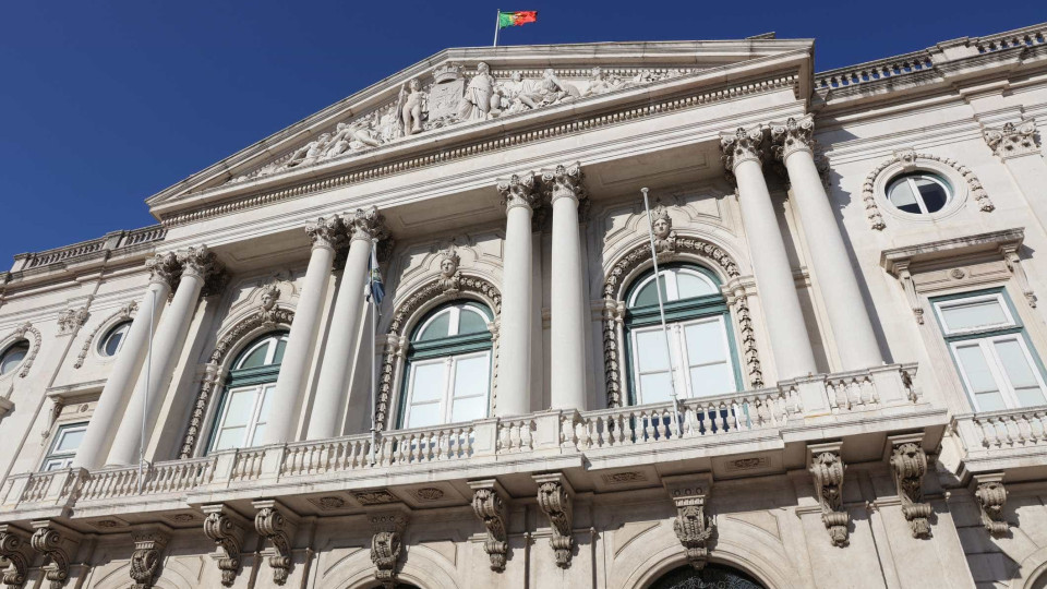 Pagamento de suplementos e subsídios? Câmara de Lisboa vai recorrer