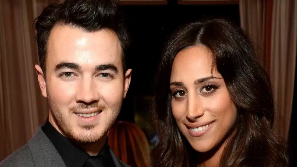 Kevin Jonas e Danielle assinala aniversário da filha mais nova