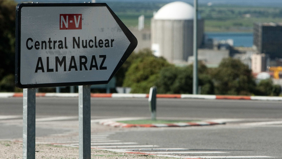 Espanha anuncia início de desmantelamento da central nuclear de Almaraz