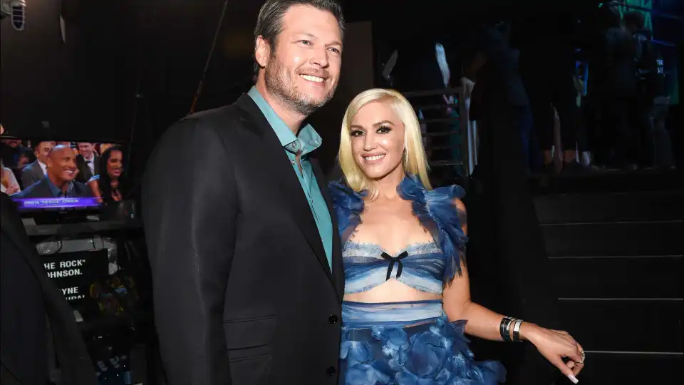 Blake Shelton partilha novas fotos com Gwen Stefani no seu aniversário