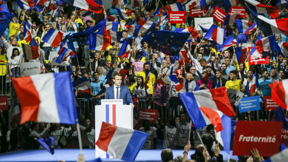 Comício de Emmanuel Macron às eleições em França atrai 16 mil pessoas