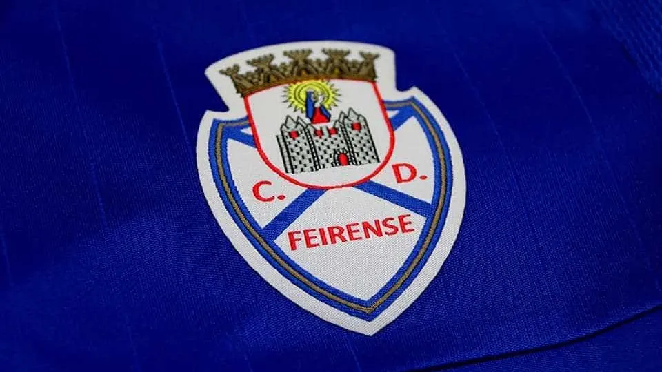 Feirense volta a jogar no seu estádio após acordo judicial